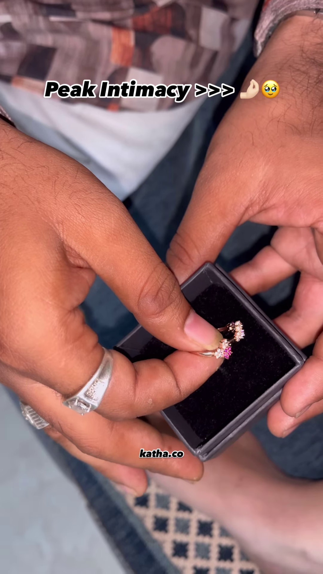 Delicate Gold Toe Ring with Pink and White Accents