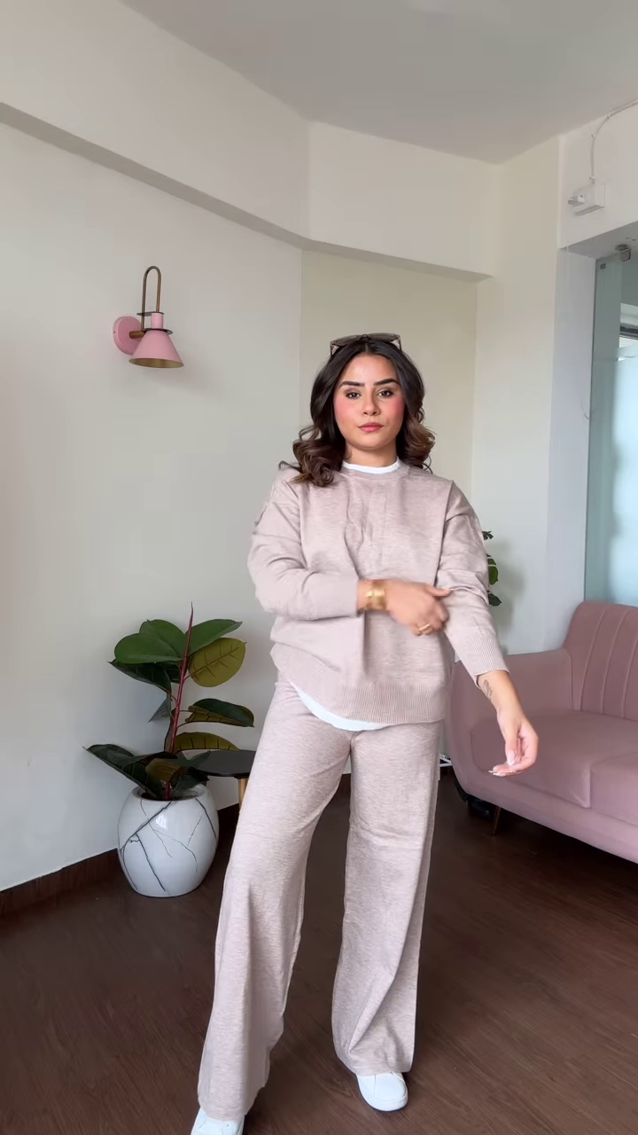 Casual Chic Women’s Light Brown Knit Lounge Set with Wide-Leg Pants