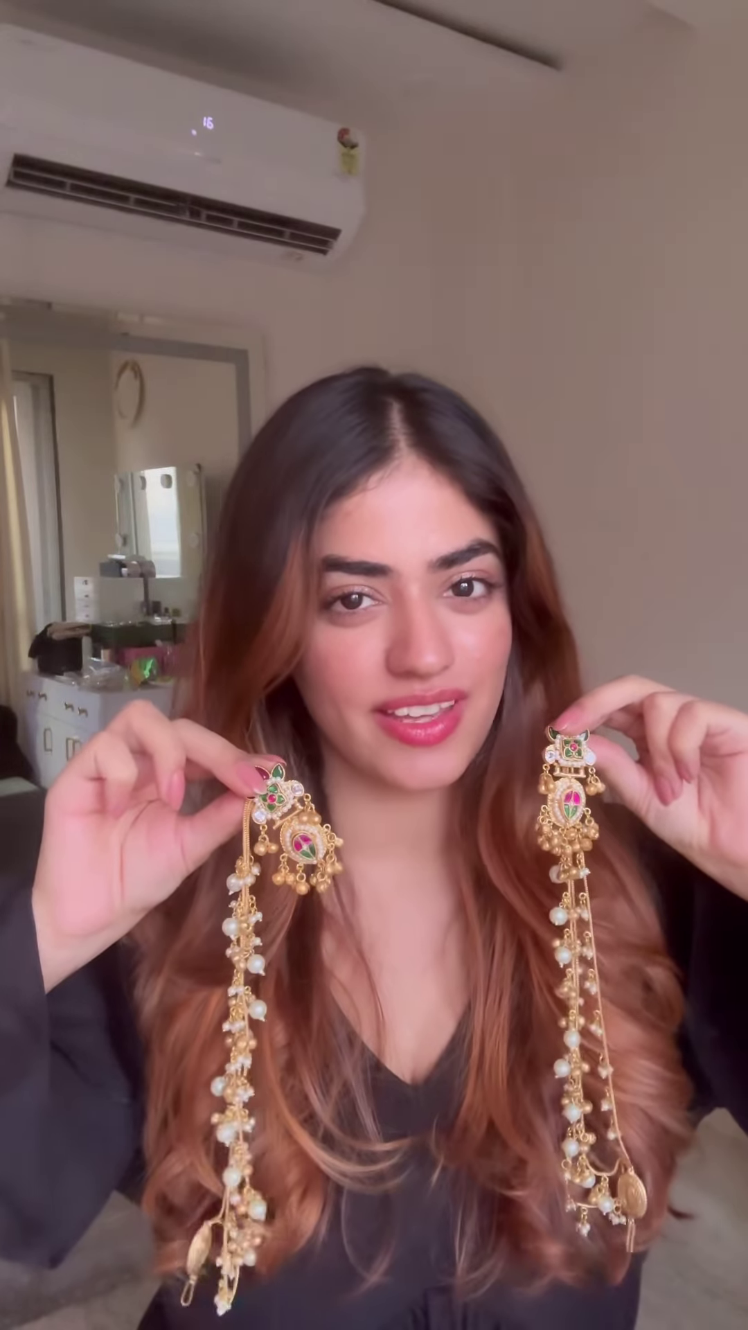 Elegant Gold-Toned Ear Chain (Kaan Chain/Mattal) with Kundan and Pearl Drops