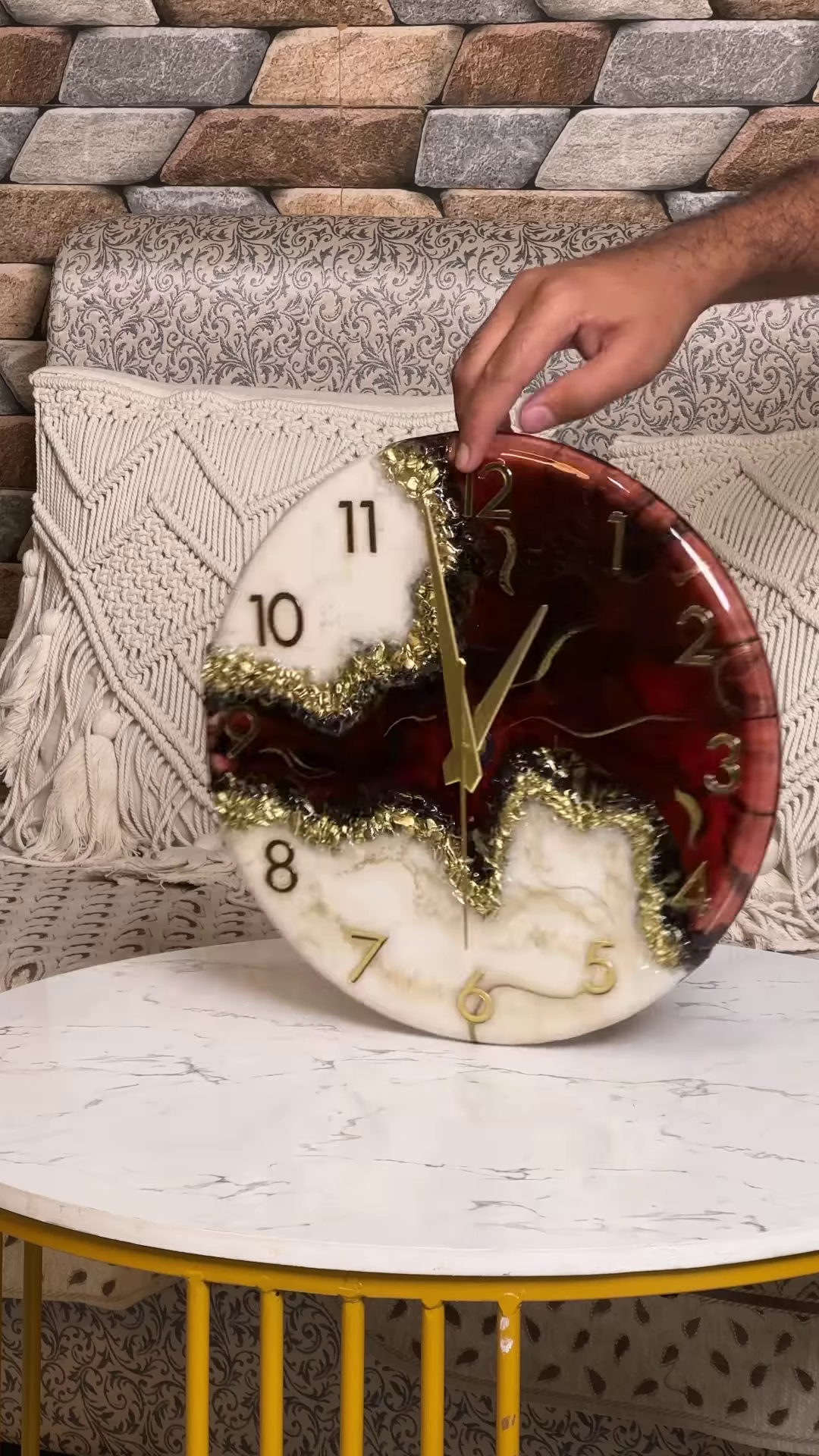 Artistic Resin Wall Clock with Abstract Color Blocking and Metallic Accents
