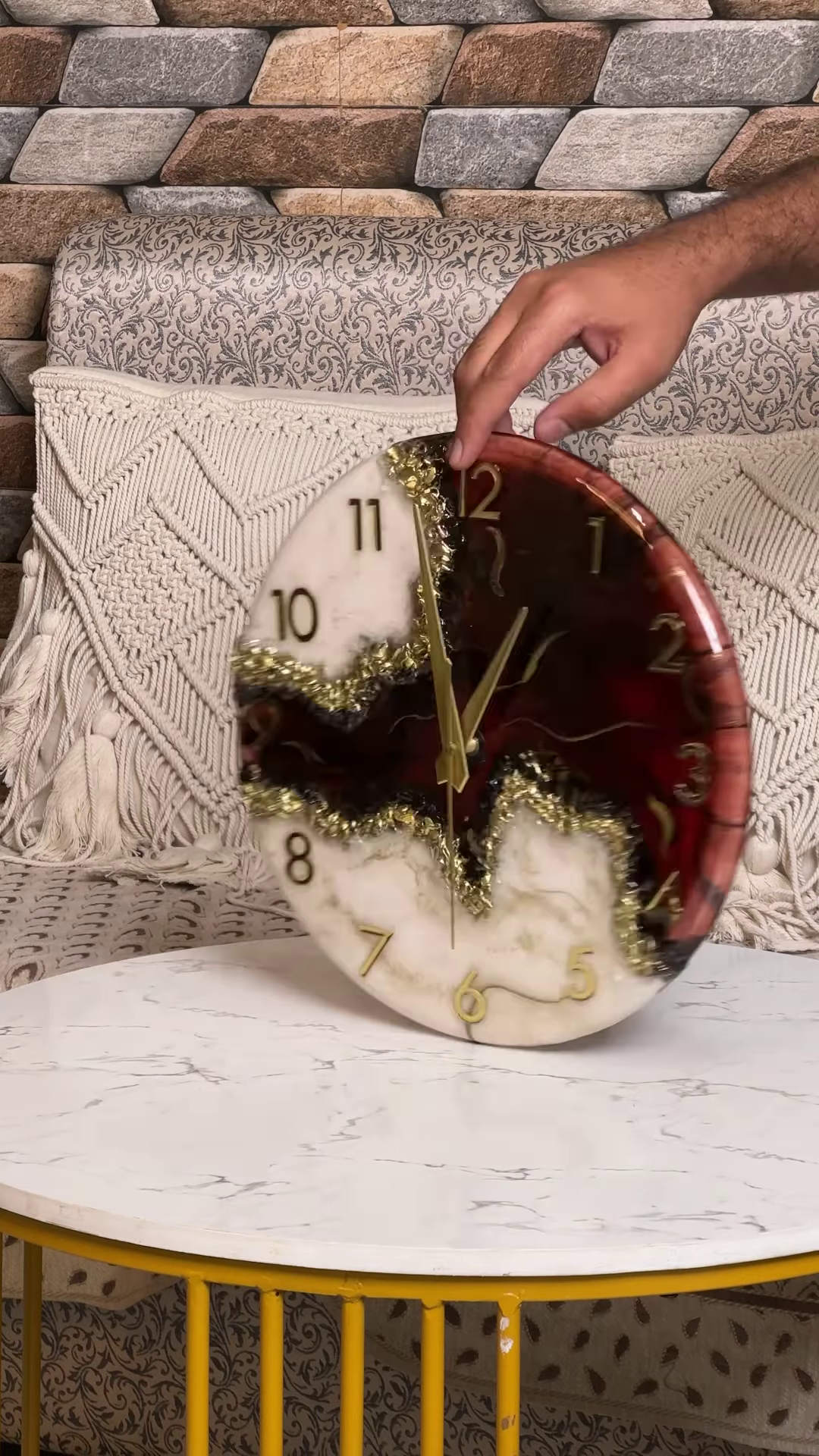 Artistic Resin Wall Clock with Abstract Color Blocking and Metallic Accents