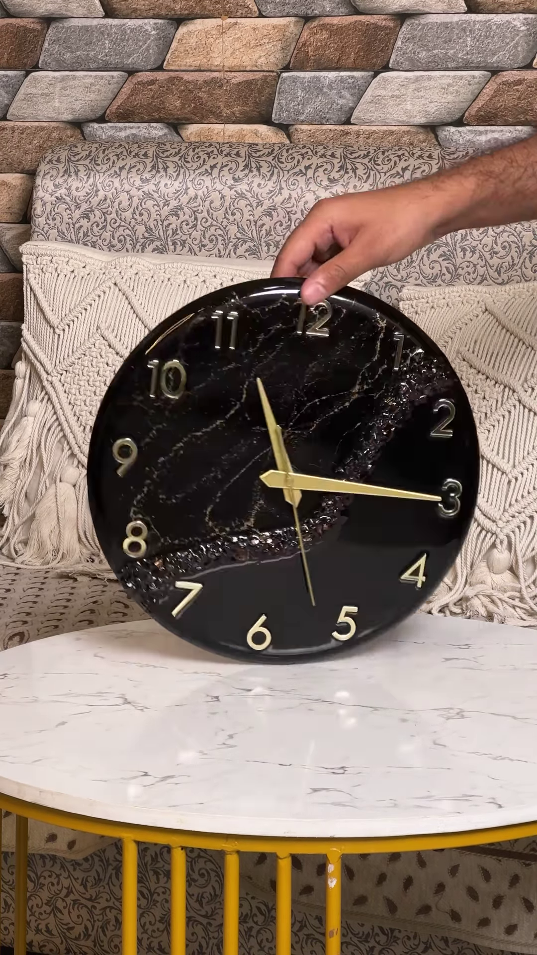 Artistic Resin Wall Clock with Abstract Color Blocking and Metallic Accents