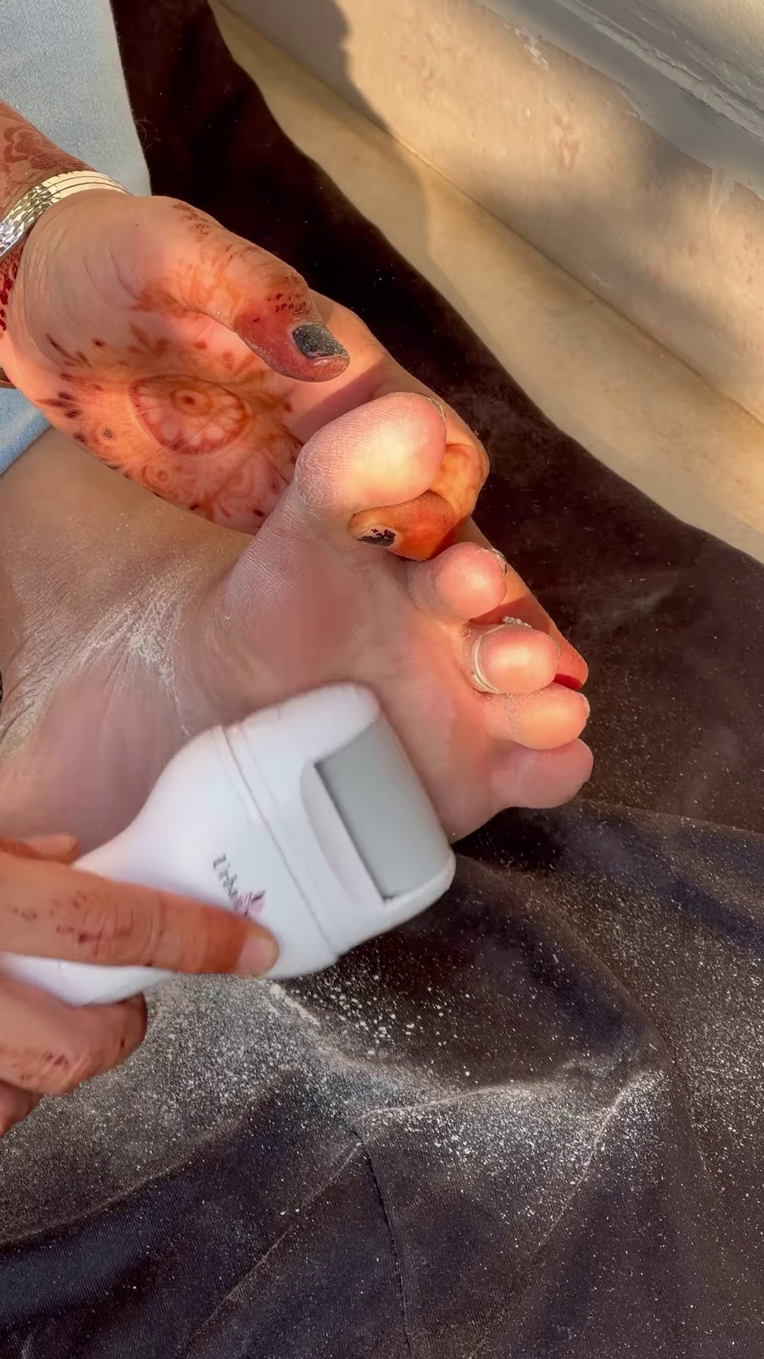 Electric Foot Callus Remover with Roller Head for Smooth Feet