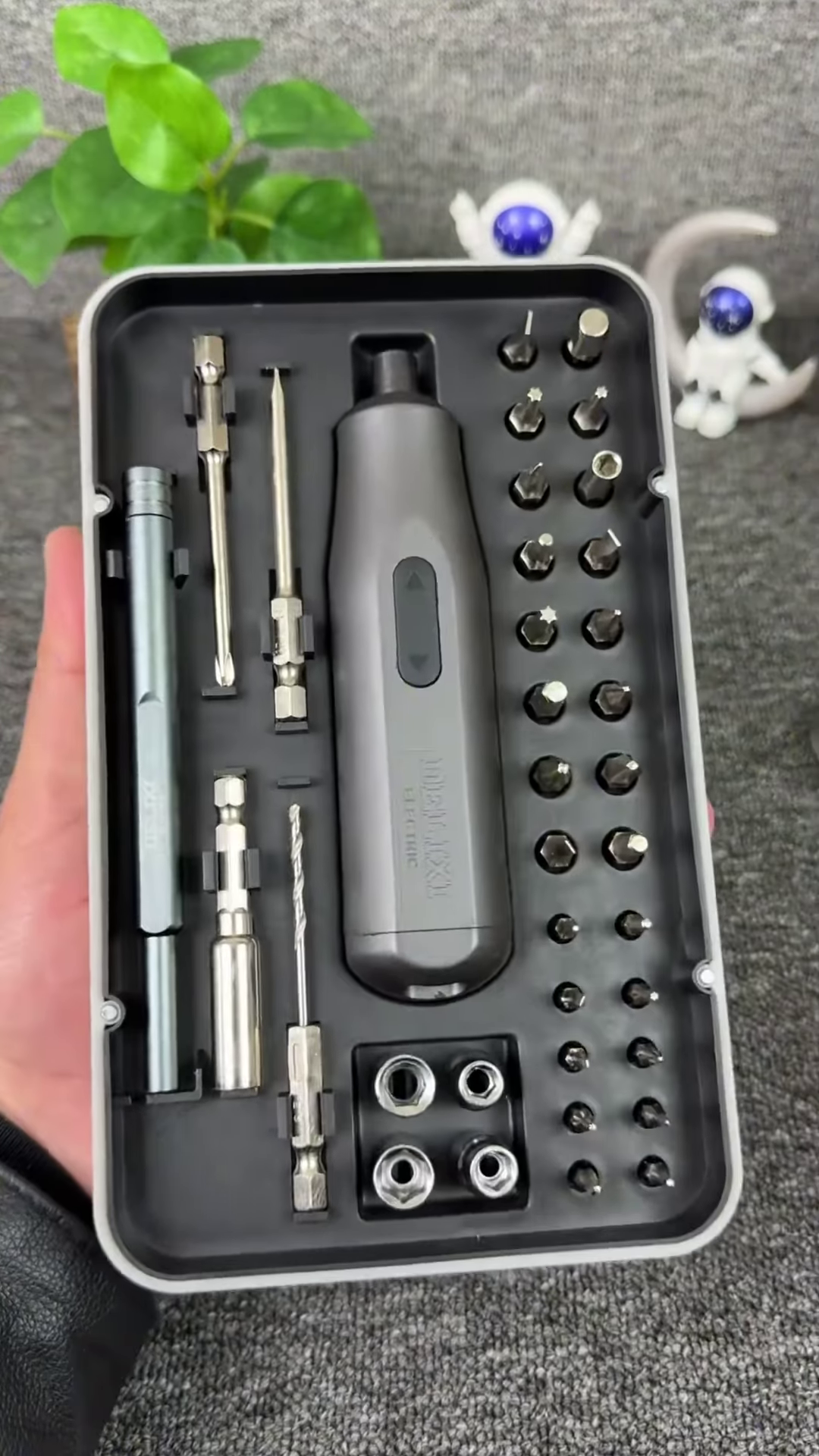 Compact Rechargeable Electric Screwdriver Set for DIY and Home Repair