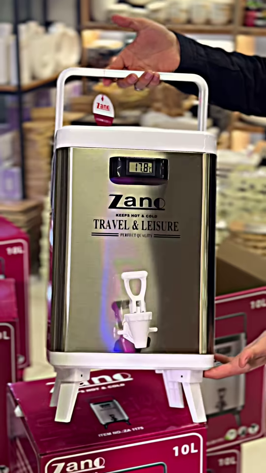 17.8L Portable Hot and Cold Water Dispenser for Travel and Leisure
