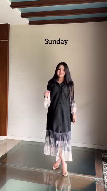 Pleated Wide-Leg Pants & Oversized Top
