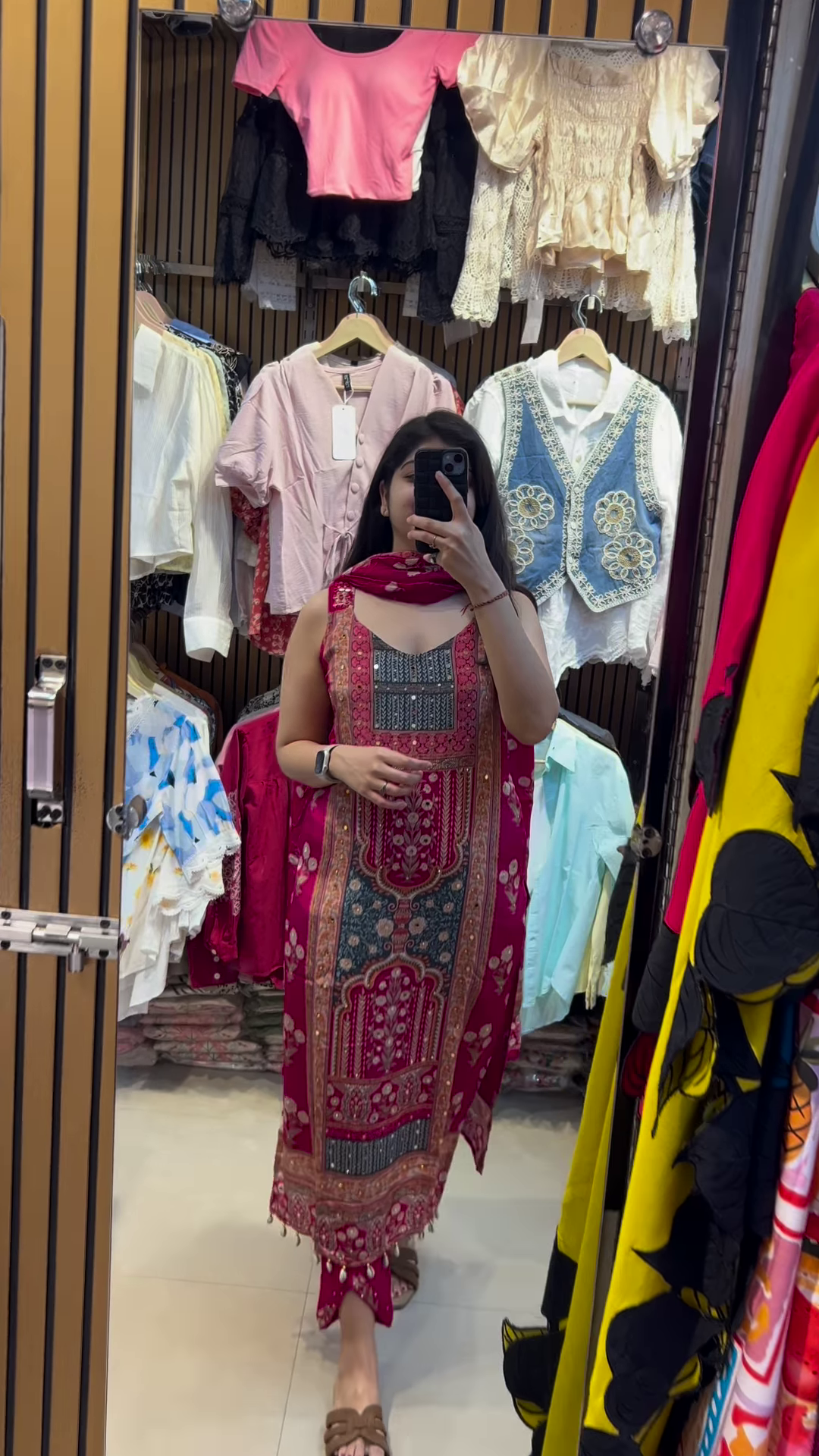 Elegant Floral Print Kurti Set with Dupatta – Women’s Pastel Ethnic Wear