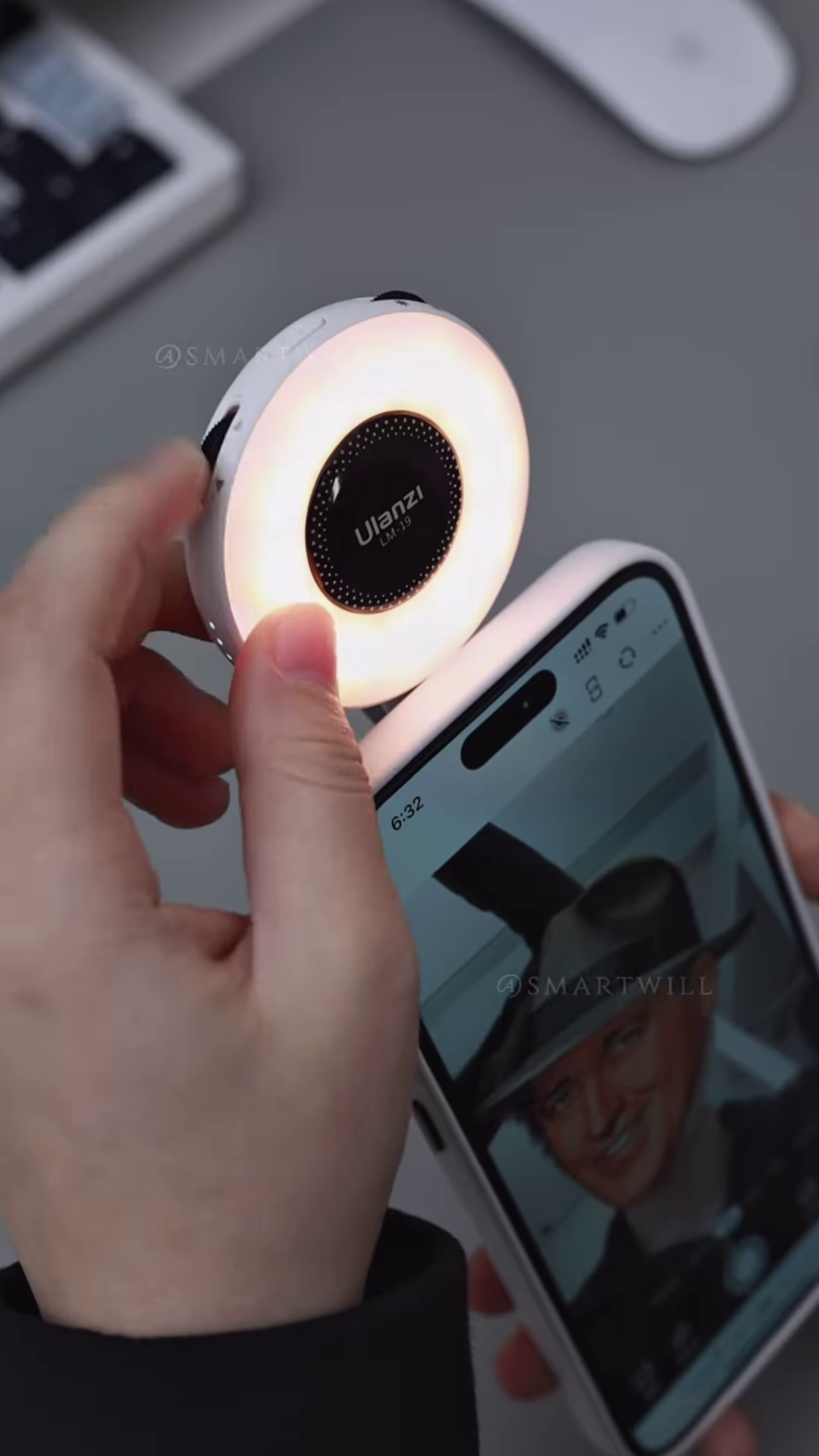 📸 Portable Clip-On Ring Light for Perfect Selfies & Video Calls 💡