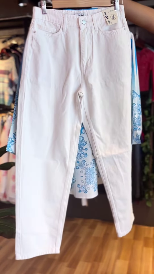 💙 Chic Blue & White Striped and Patterned Oversized Shirt with White Pants Set 🤍