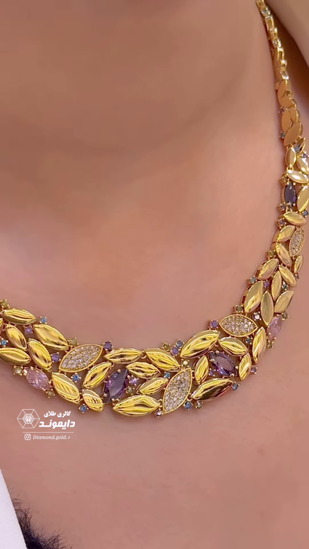 Exquisite Gold Necklace with Colorful Gemstone Accents