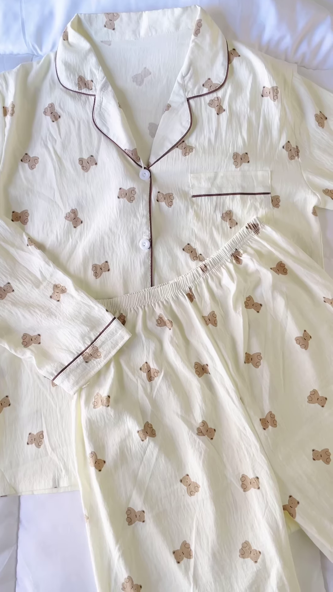 Comfortable Women’s Heart Print Long Sleeve Pajama Set with Contrast Piping