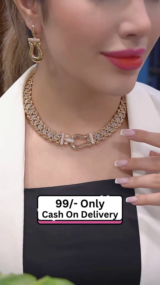 Elegant Gold-Plated Designer Bracelet for Women – Sparkling Link Chain Style for Parties, Weddings & Gifting